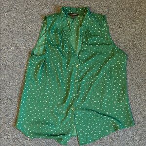 Banana Republic Teal-Green Sleeveless Button-Front Top with White Leaf Print